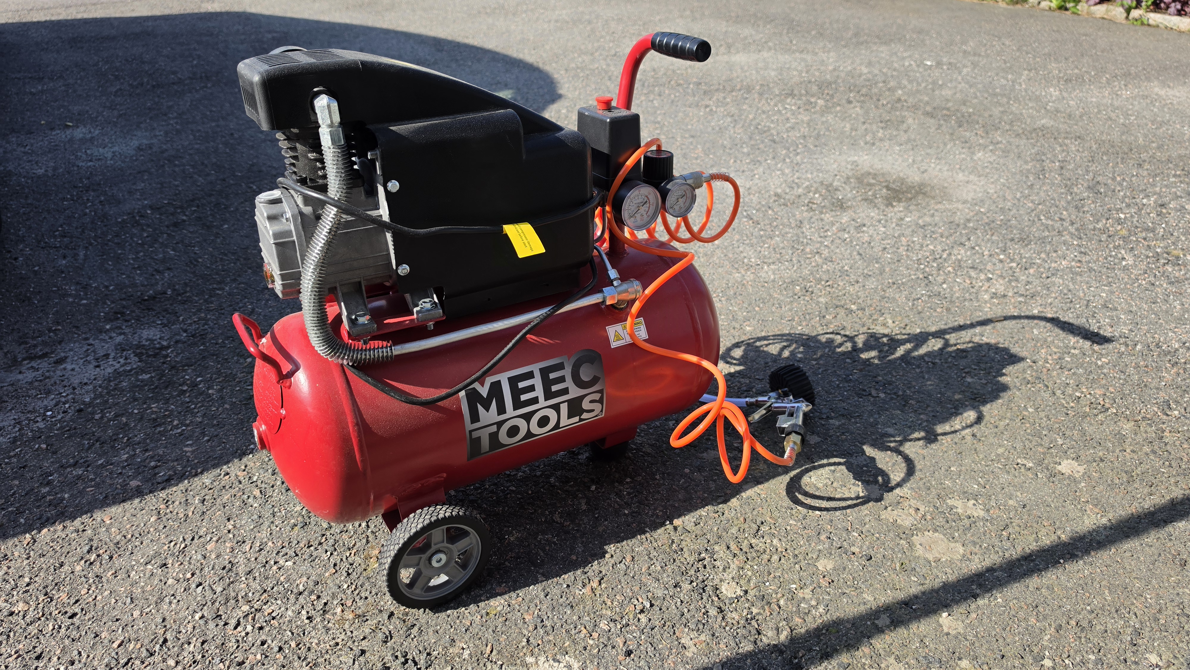 Meec kompressor 24l 1000w