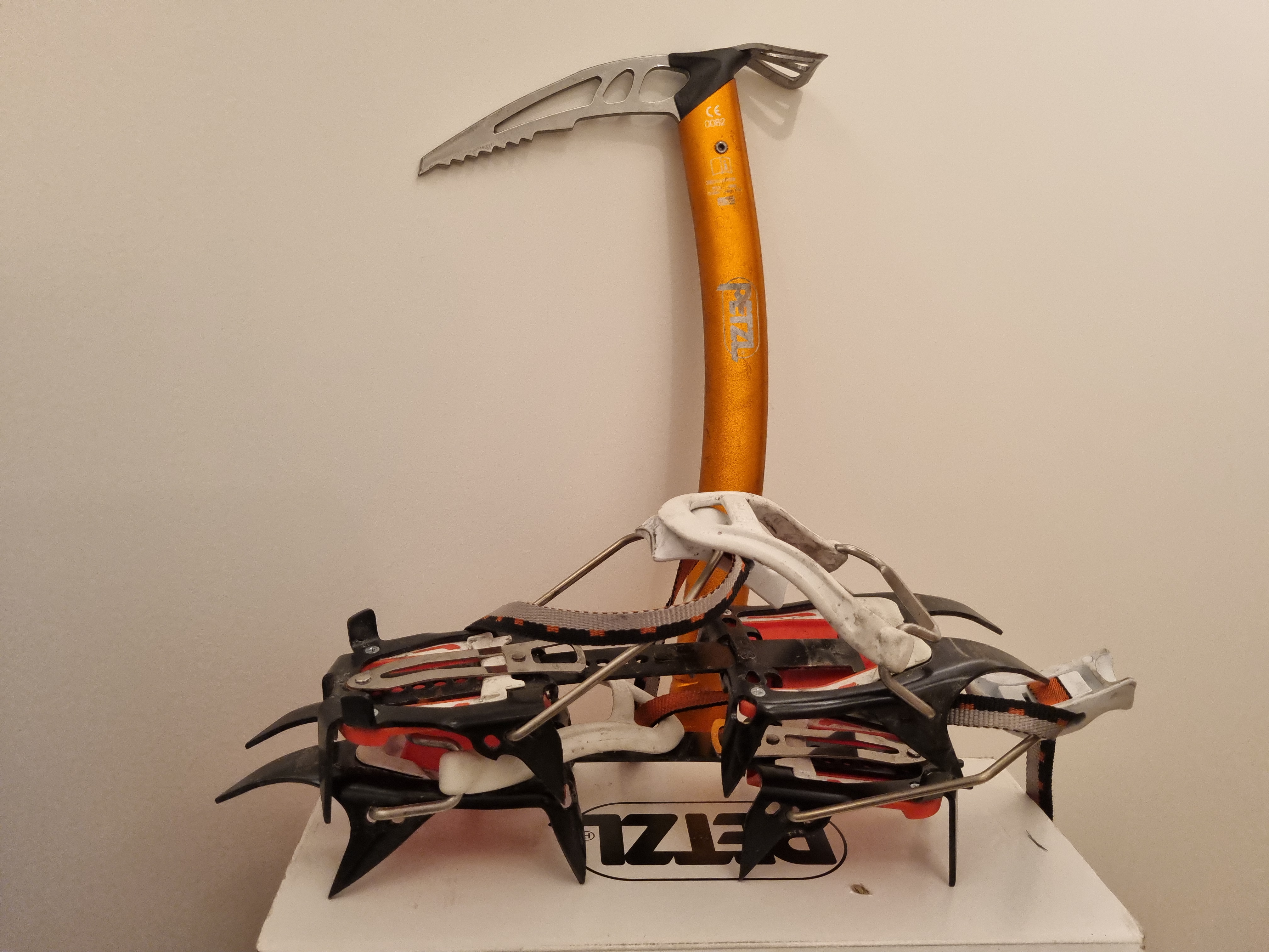 Petzl isøks og stegjern