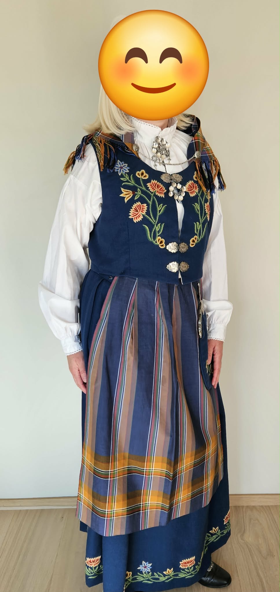 Komplett nordlandsbunad 