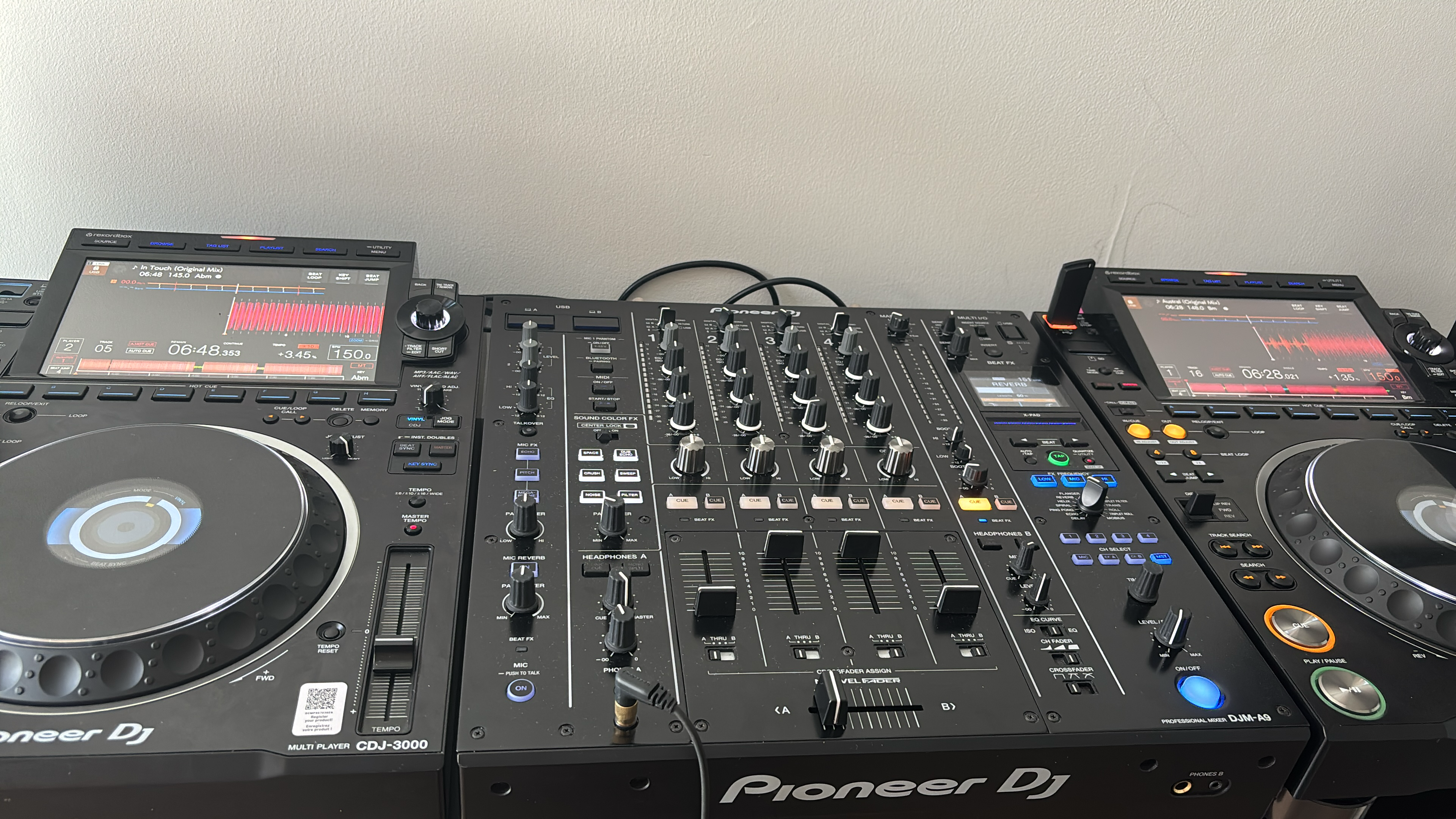 Pair of cdj 3000 and pair of cdj 3000x (4 decks)