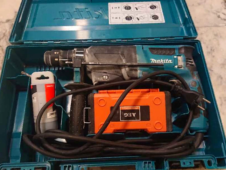 Kraftfull makita borrhammare/slagborr