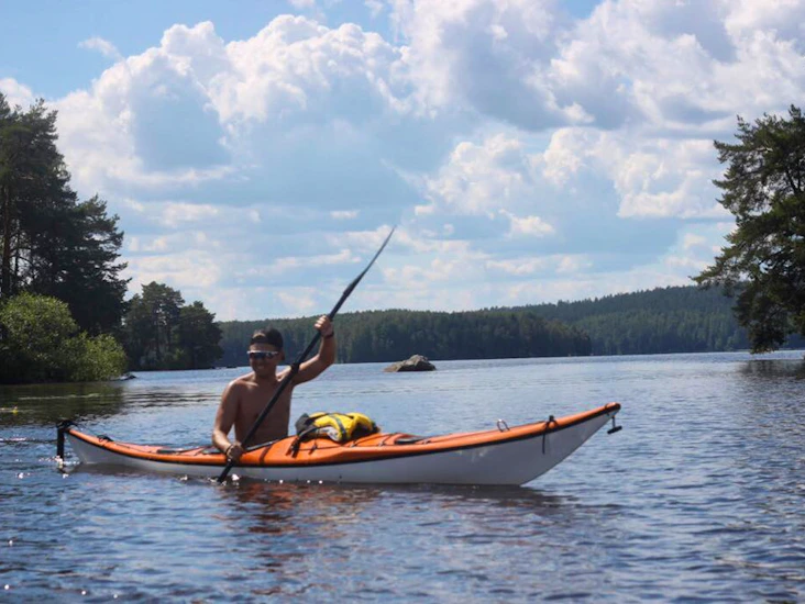 Tahe glasfiberkajaker med tillbehör uthyres
