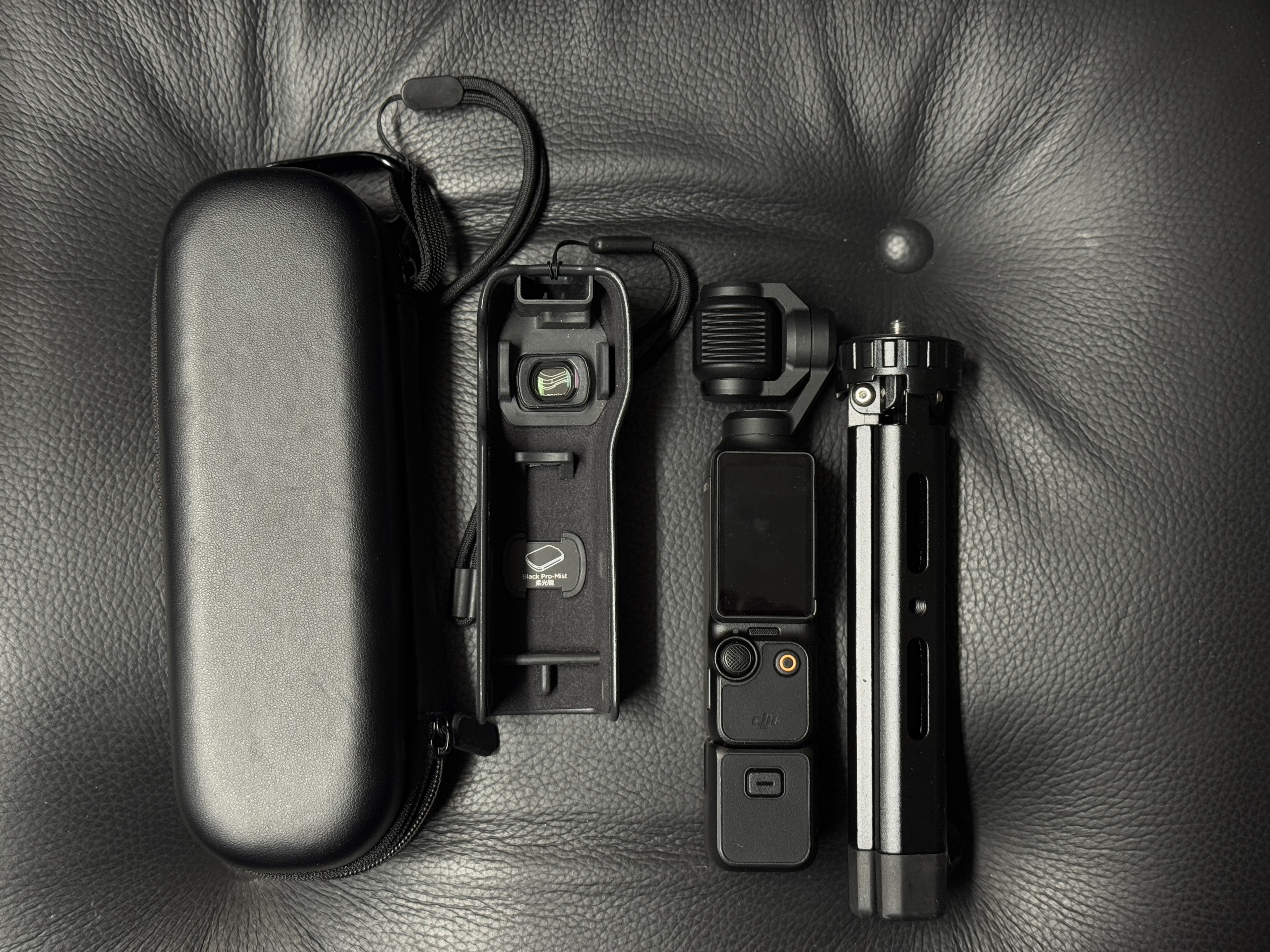 Dji osmo pocket 3 + ultrawide-linssi + 512 gb muistikortti  + mini-tripod