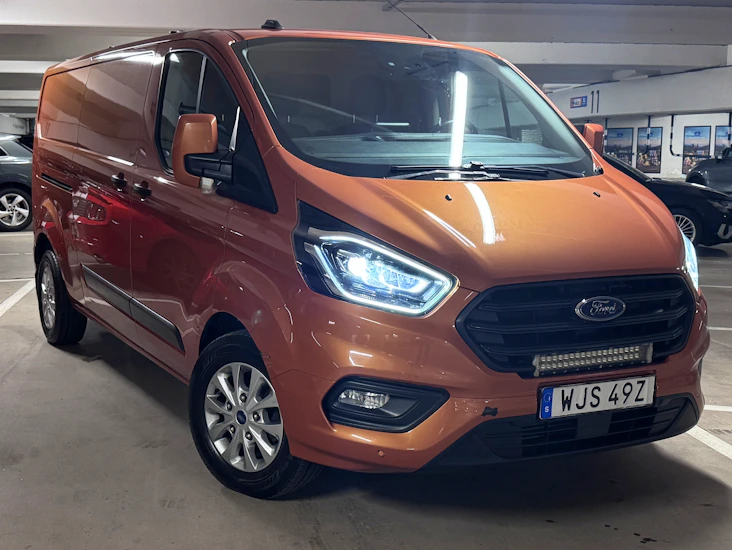 Perfekt flyttbil, centralt i göteborg - ford transit custom (20 fria mil/dag)