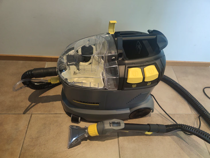 Kärcher tehokas tekstiilipesuri