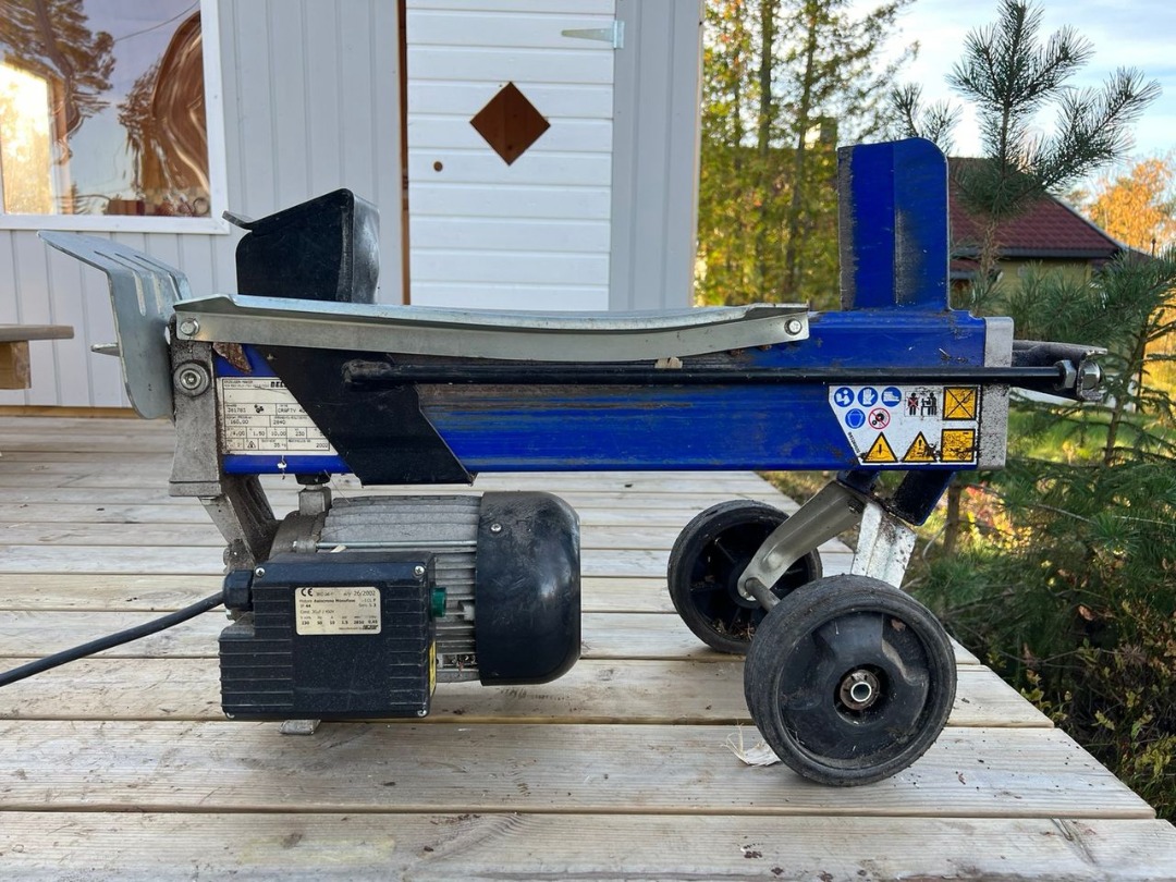 Vedkløyver med 4t trykk