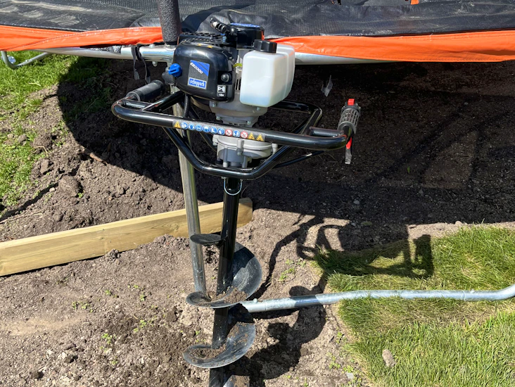 Jordborr med fem olika borrstorlekar