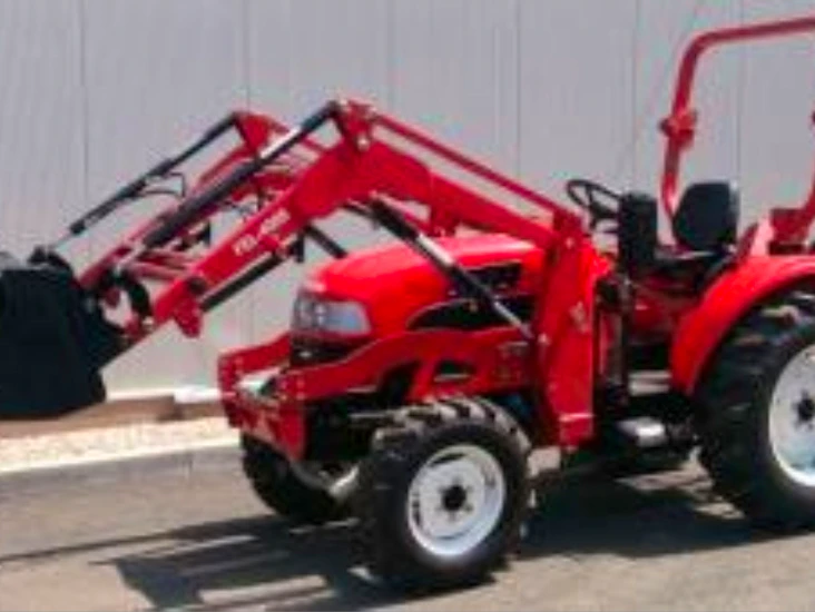 Traktor m frontlastare