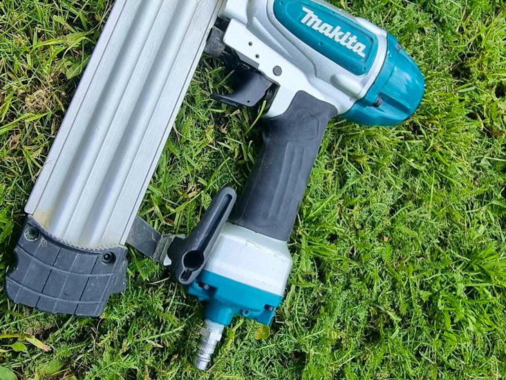 Dyckertpistol makita af506