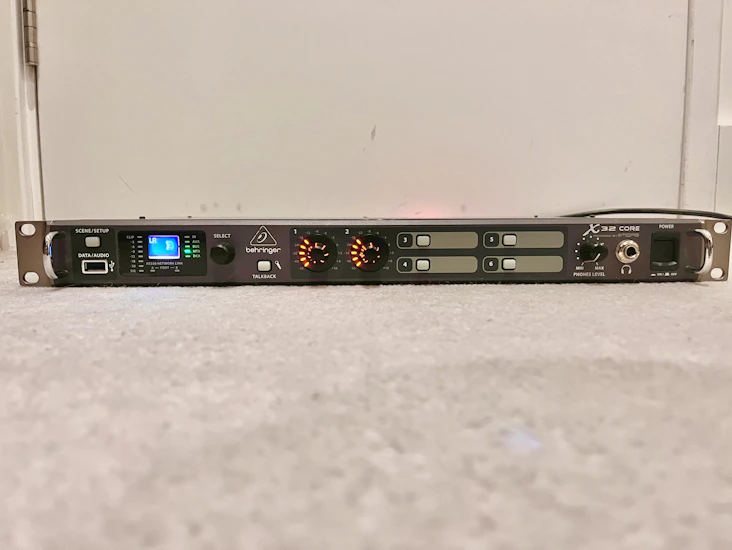 Behringer x32 core