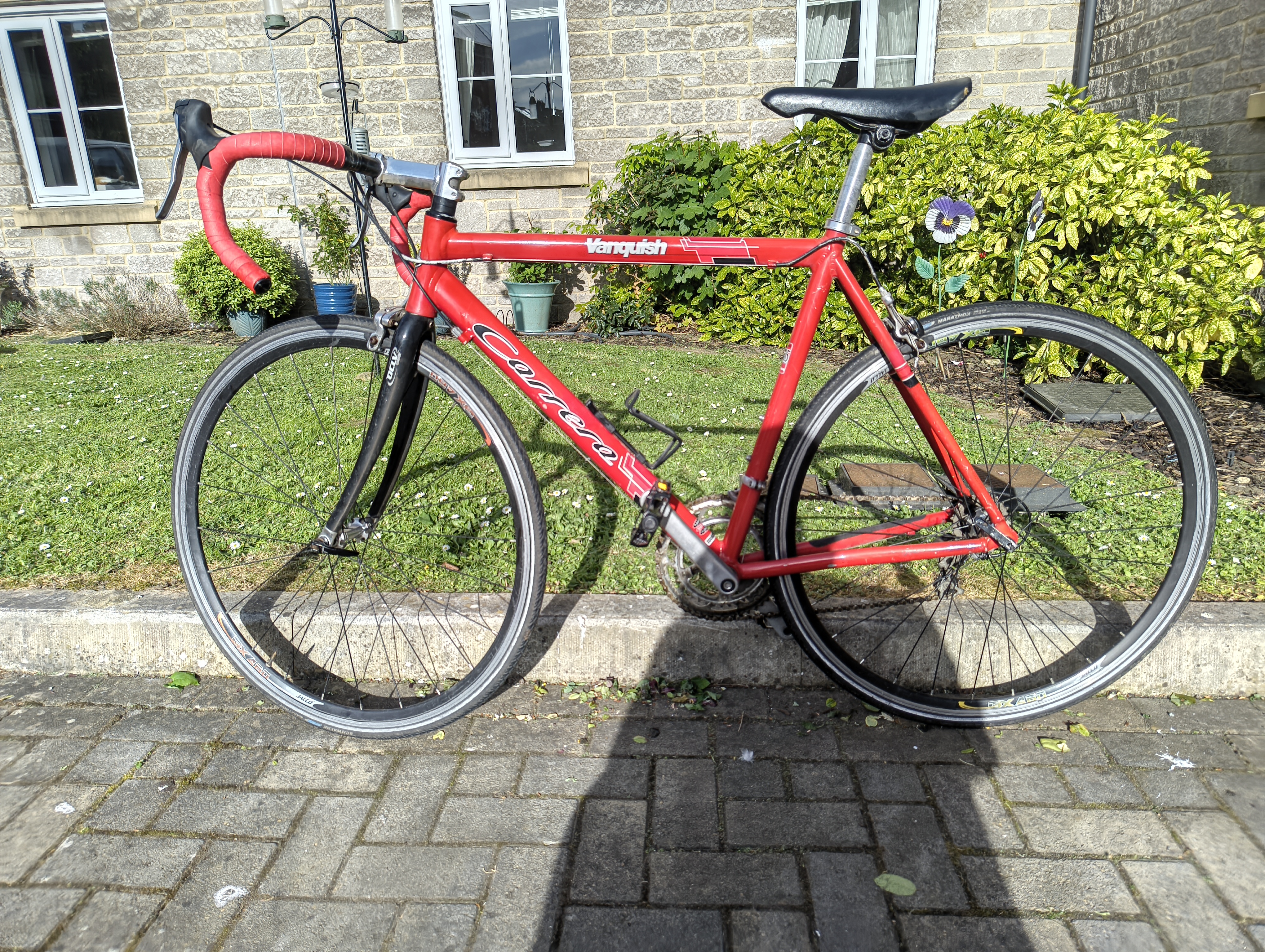 54cm m carrera road bike 700c wheels 16 gears