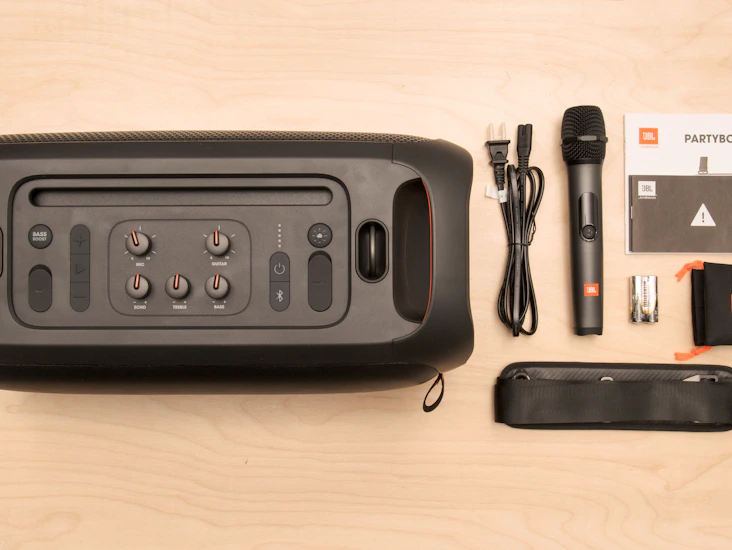 Jbl partybox on-the-go høytaler med mikrofon