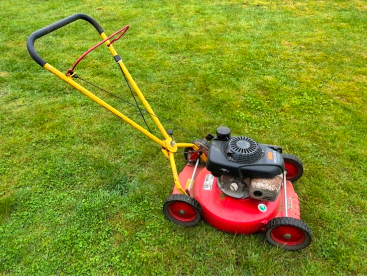 Gräsklippare