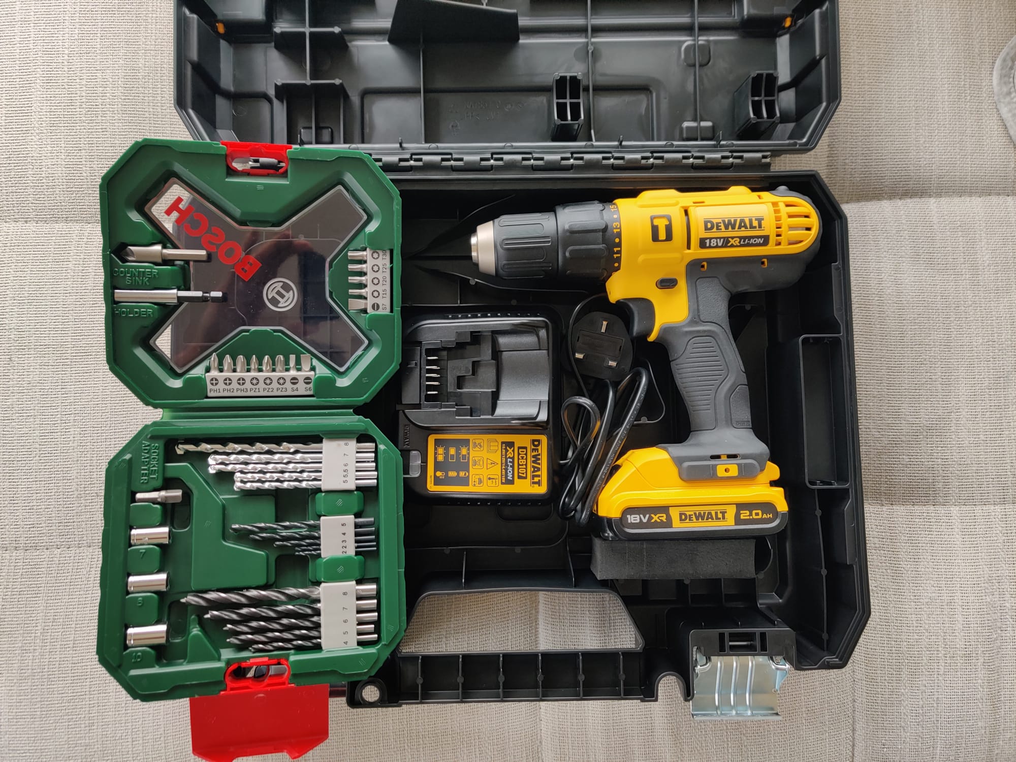 Dewalt xr 18v li-ion brushed cordless combi drill
