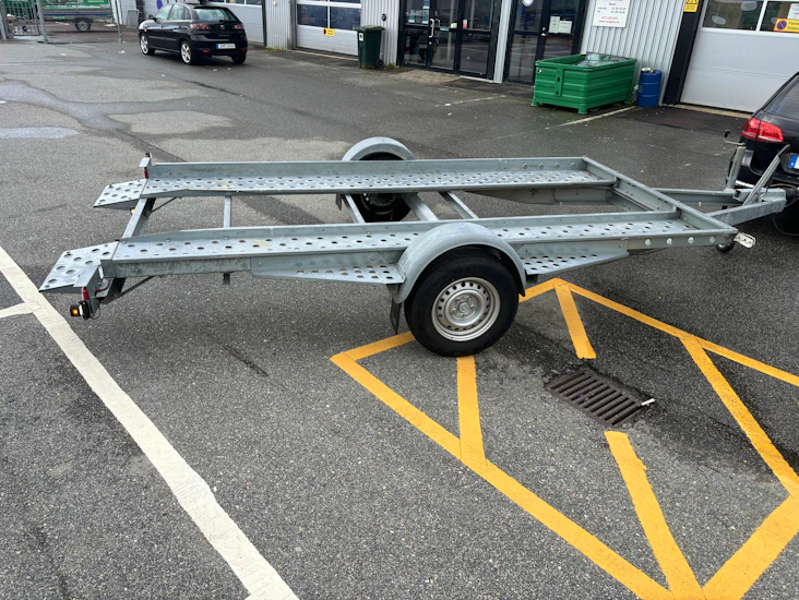 Bilsläp / biltransport 1800kg