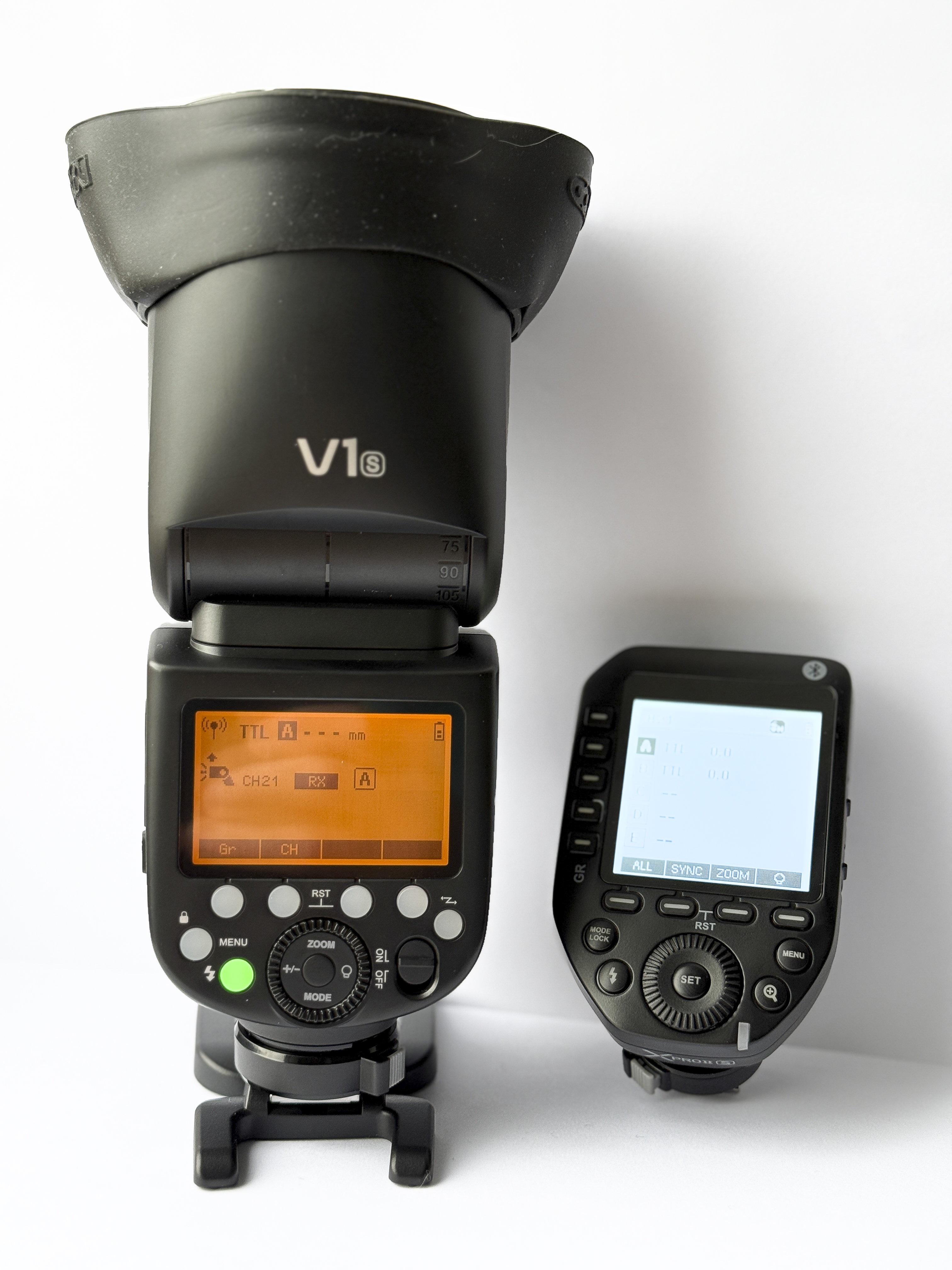 Godox v1 speed light for sony with xpros ii transmitter