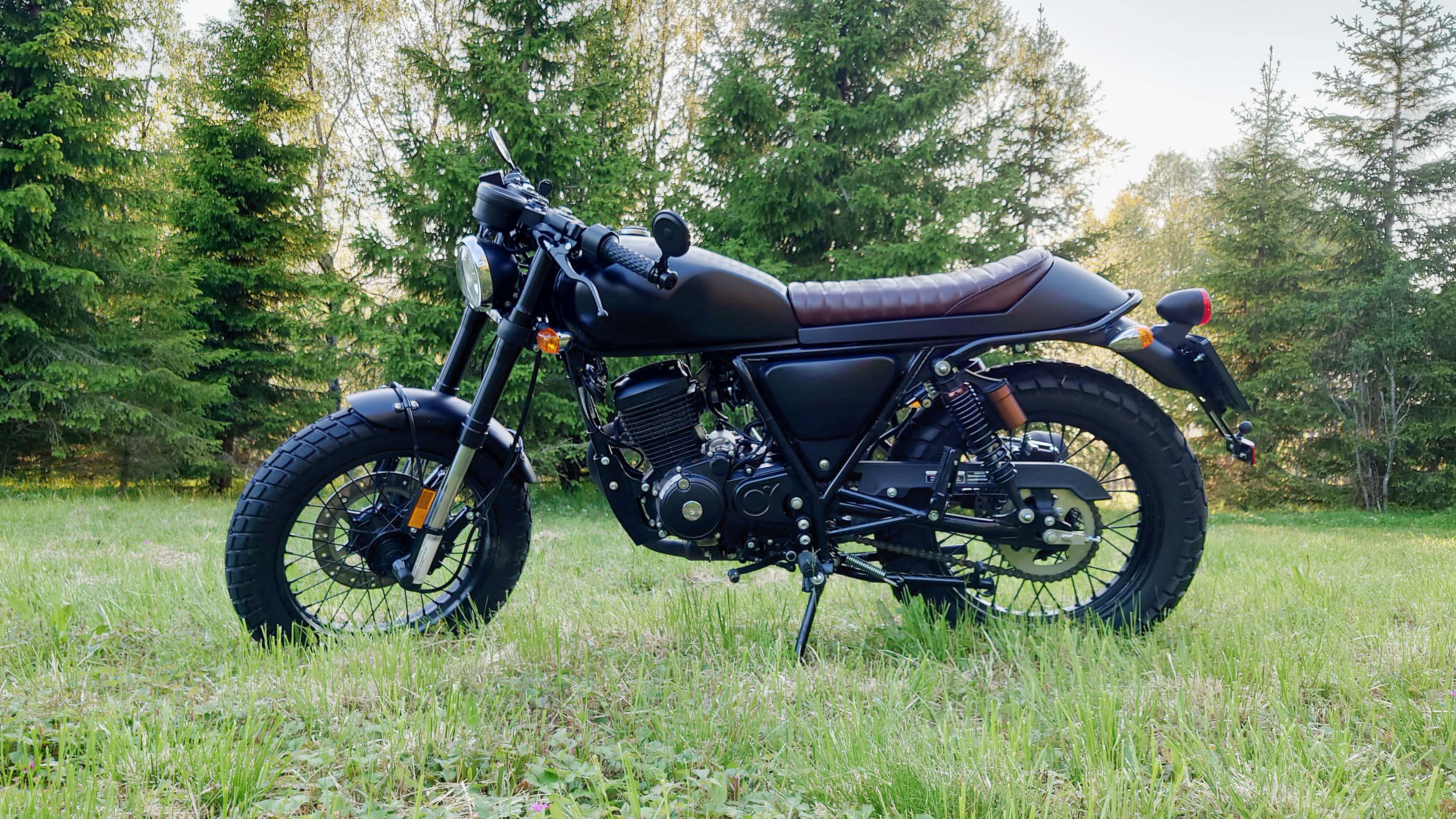 Motorhispania bogga, lett mc, 2021-modell