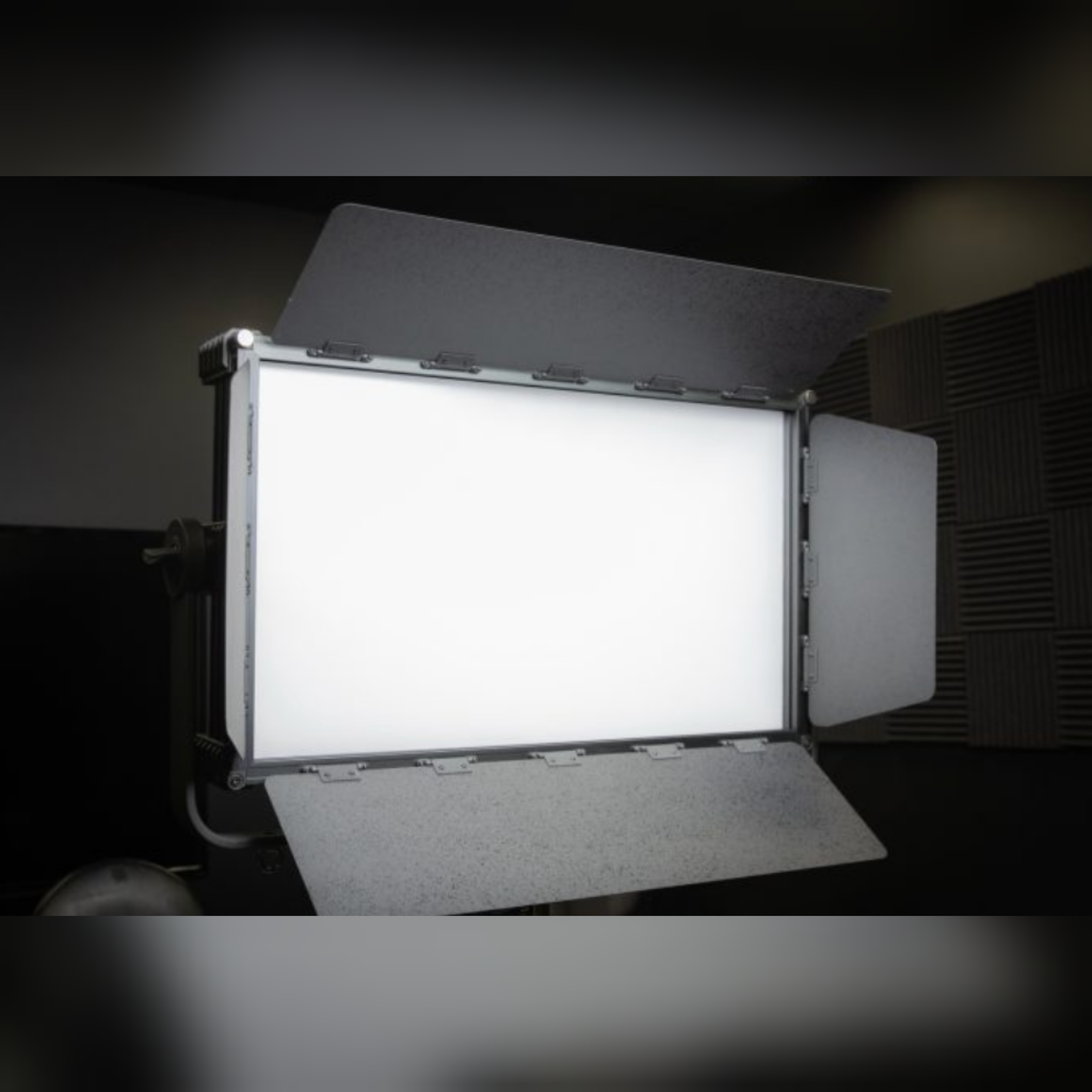 Ledgo lgg260 rgb sky panel light and light stand