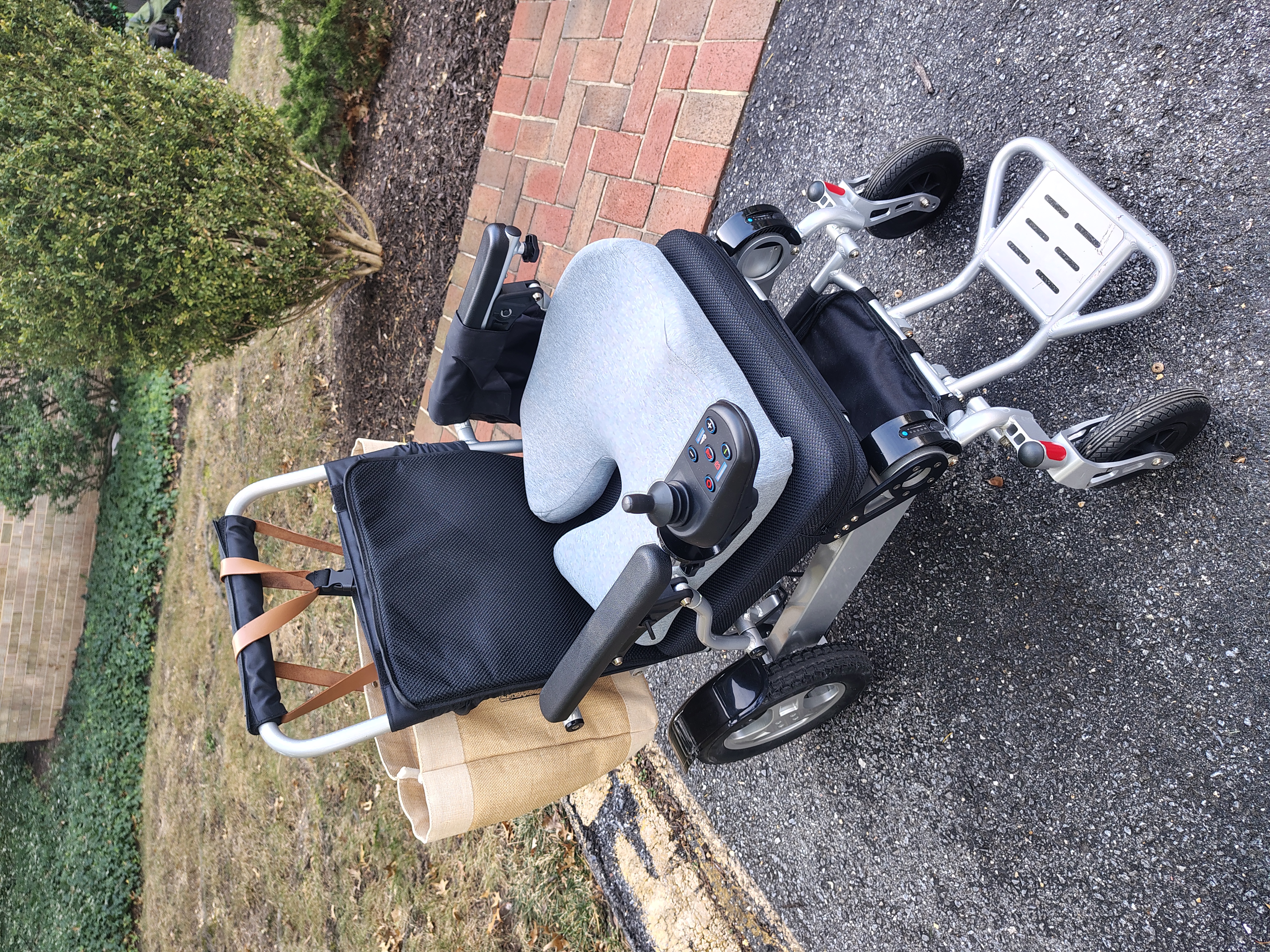 Electric wheelchair. portable, lightweight 