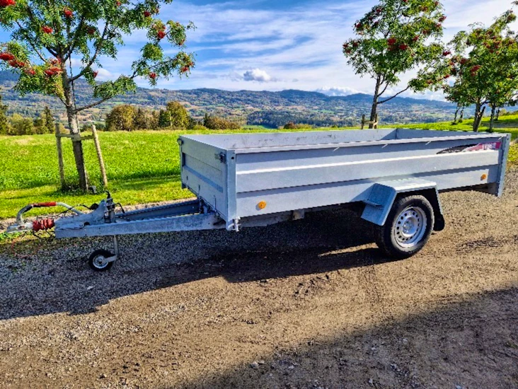 Tysse 6220 tipphenger leies ut.