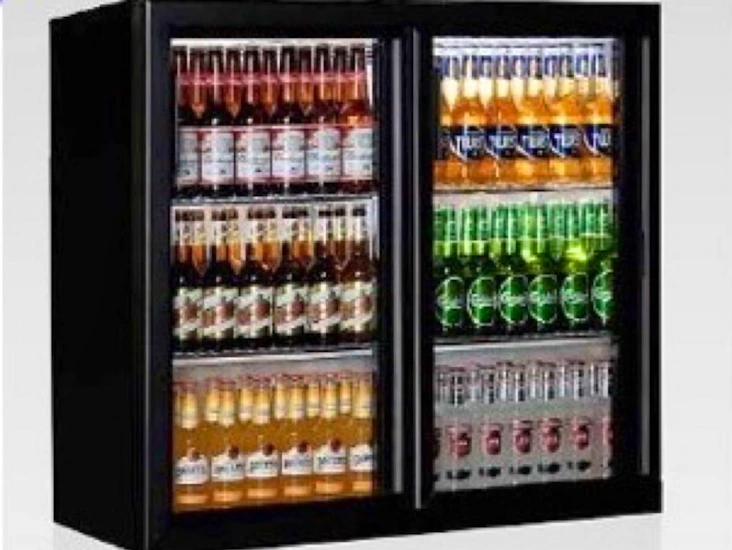 Dryckeskyl med svängdörrar