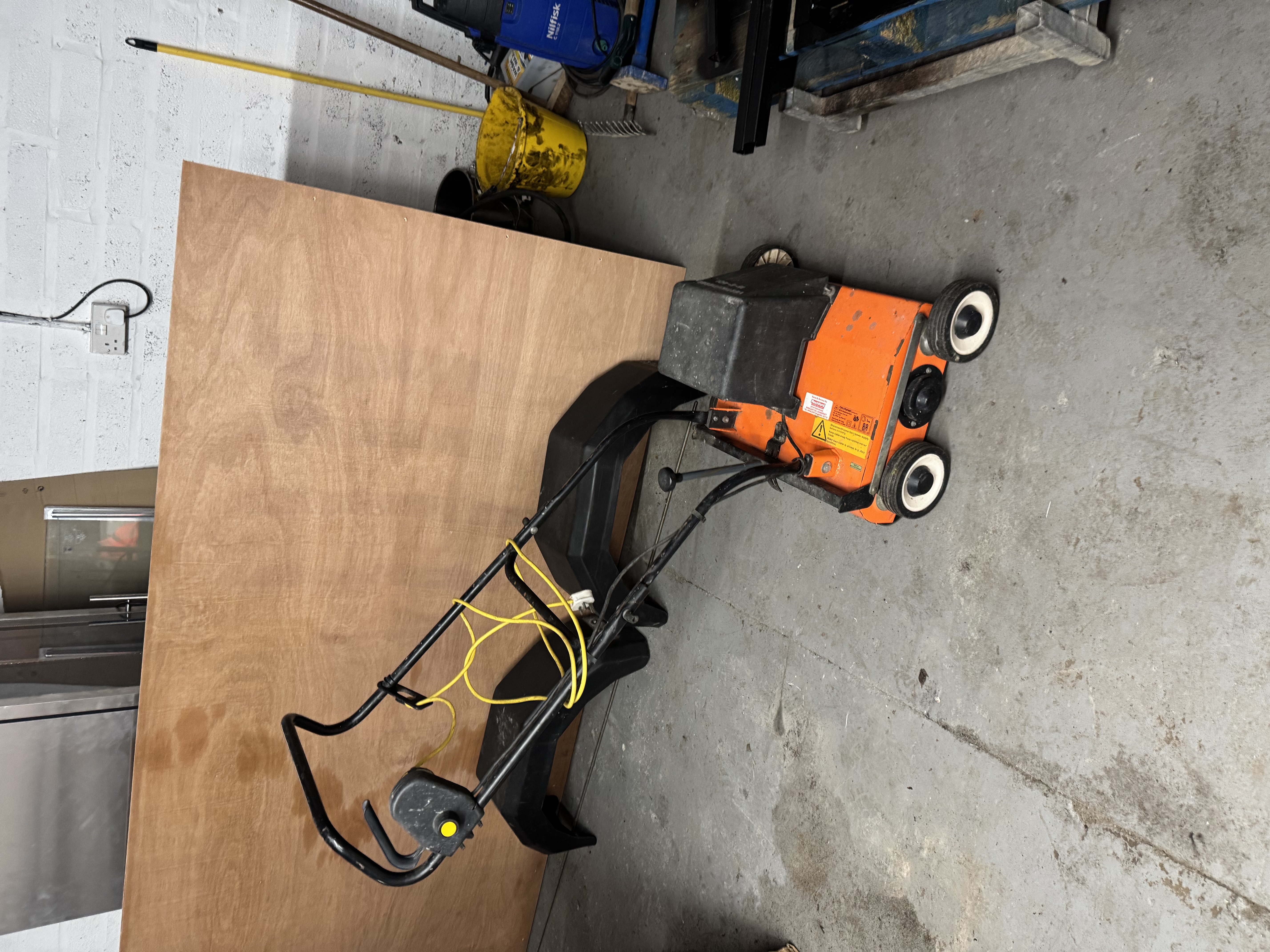 Commercial scarifier  lawn care moss remover 