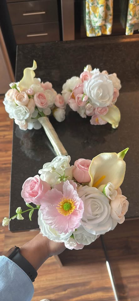 Bridesmaid flower bouquets