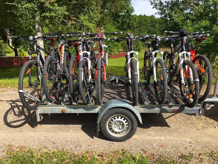 Cykelsläp med plats för 12st cyklar