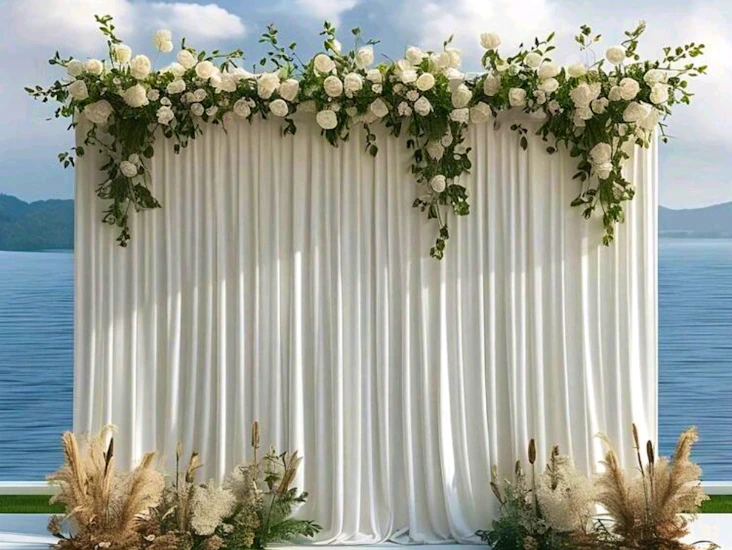 Bröllop - vit draperi