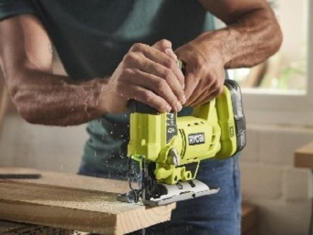 Batteridriven sticksåg ryobi r18js