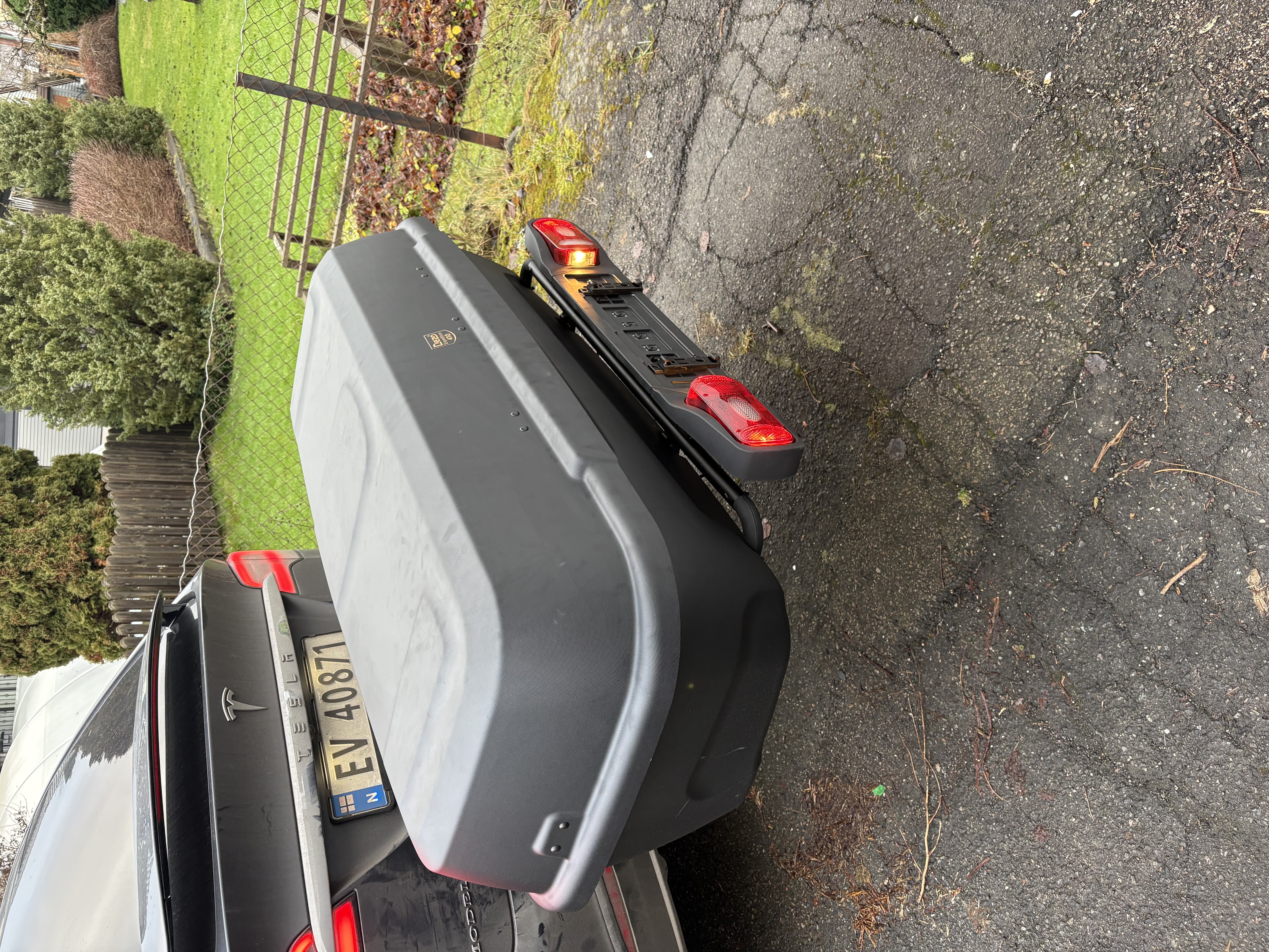 Hengerfesteboks/bagasjeboks 410 liter