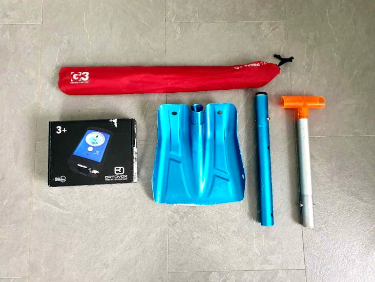 Lavinpaket lavinsändare, sond och spade