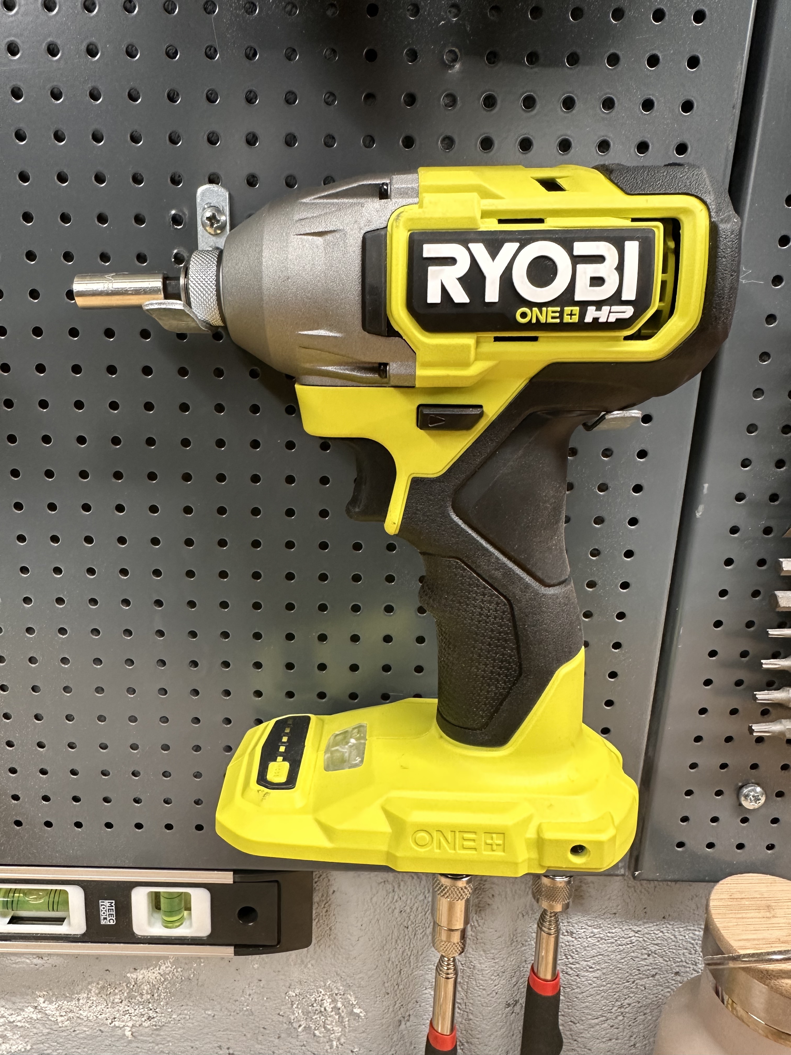 Ryobi slagskrutrekker  