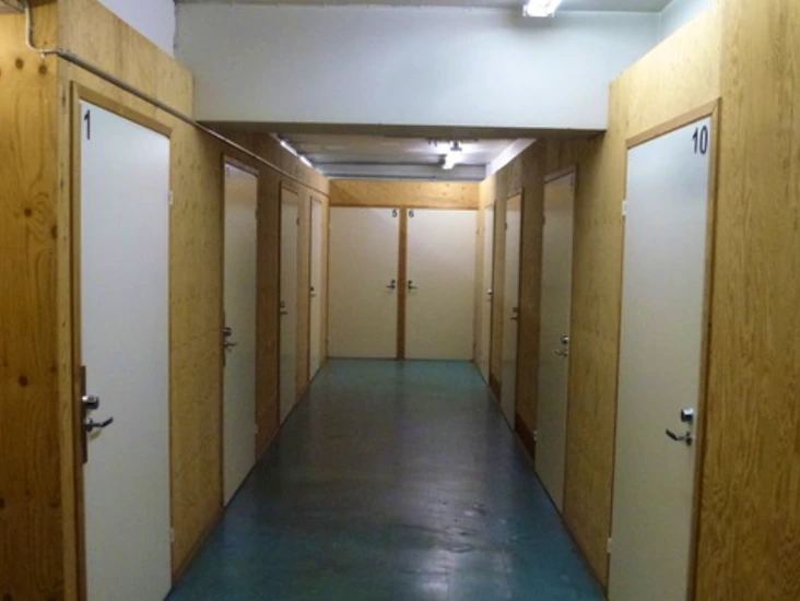 Pikkuvarasto lämmin varasto tila 2-10 m2