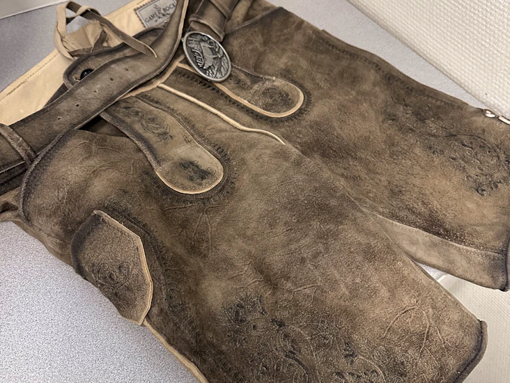 Lederhosen til oktoberfest m/skjorte