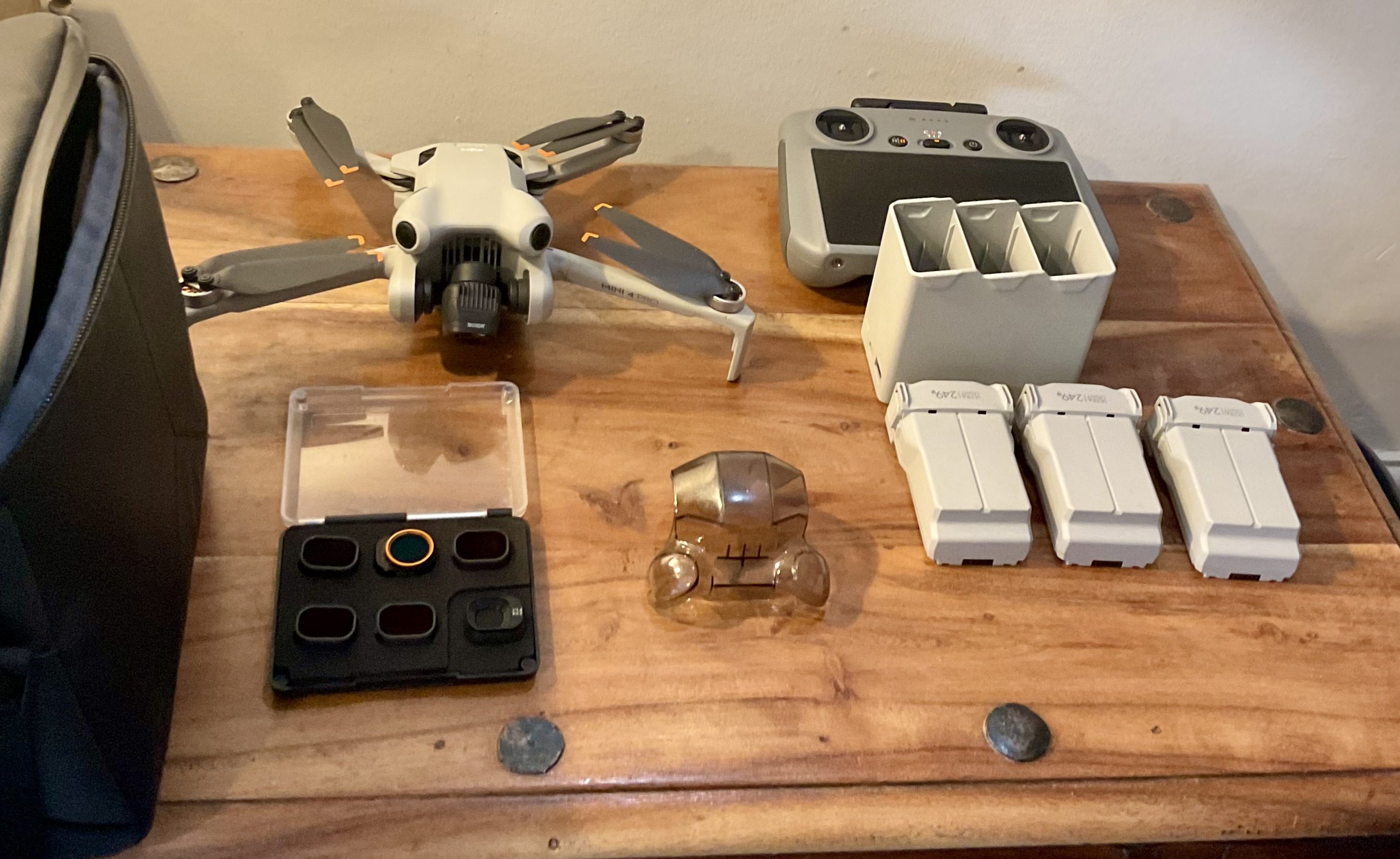 Dji mini 4 pro-3 battery’s-charging hub-charging cable-nd filters- dji rc2-