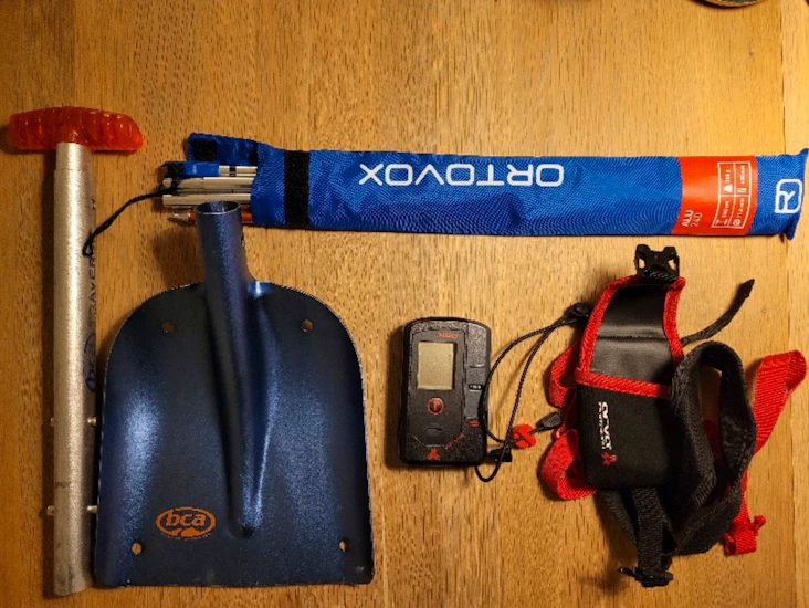 Lavinpaket: spade, sond och transceiver