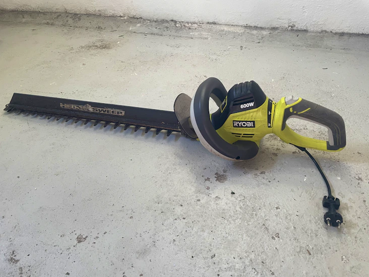 Ryobi häcksax 60 cm