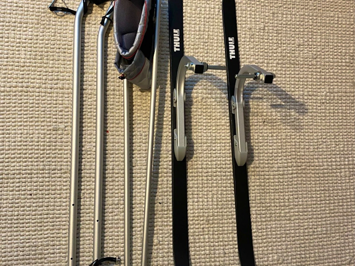 Thule chariot ski kit