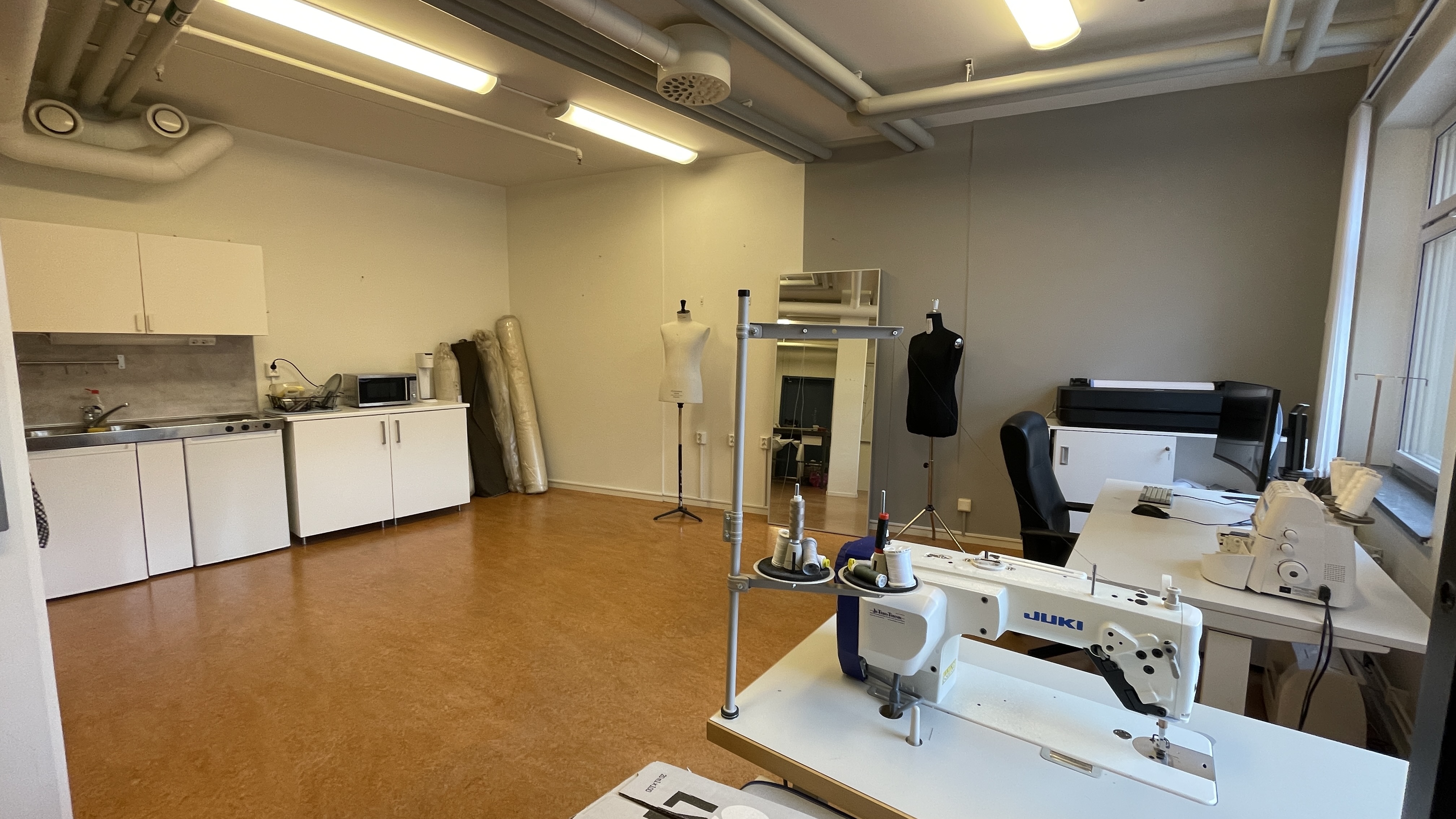 Kontor vid saltsjöqvarn nära slussen (precis utanför tullarna)