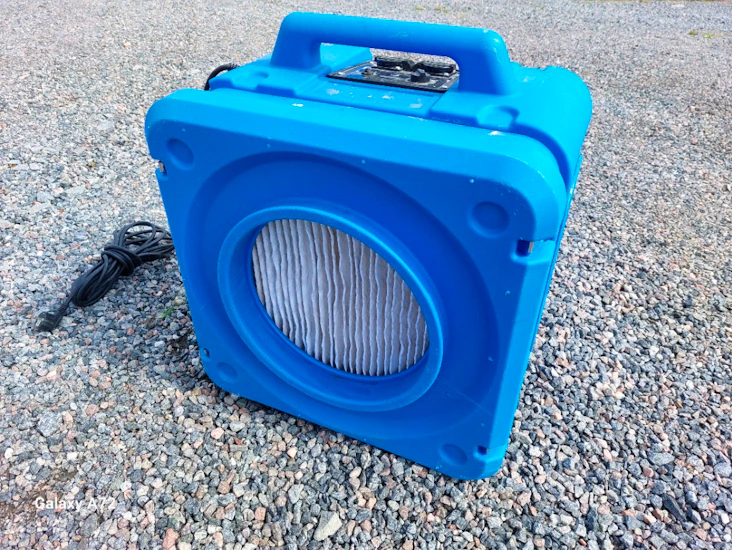 Luftrenare för byggarbetsplats