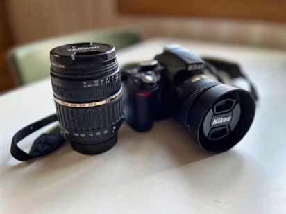 Hyr Nikon D3100 med två objektiv av Andreas Magnus A i Lillhagen