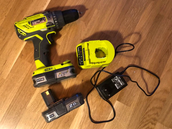 Ryobi borrskruvdragare