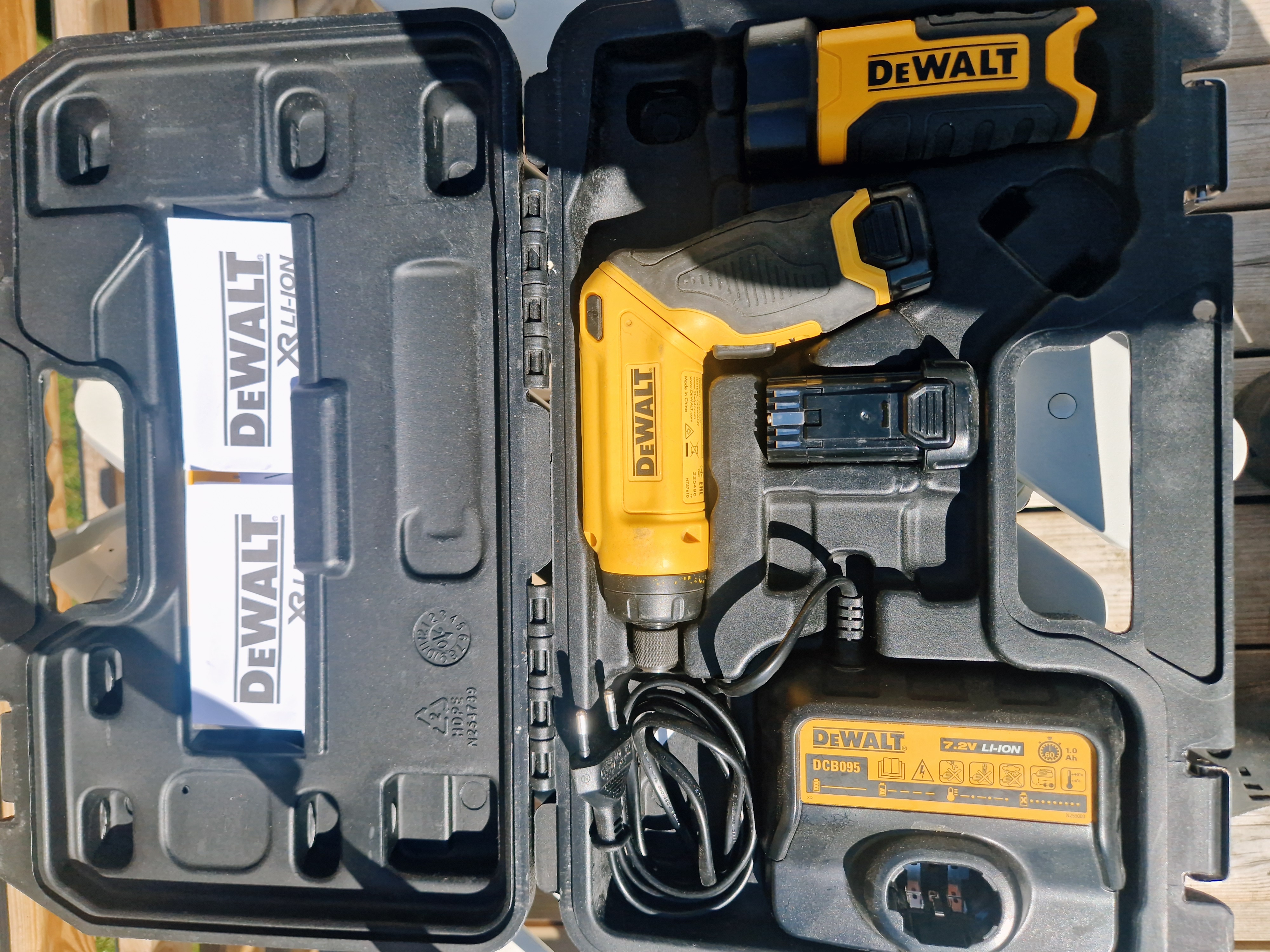 Dewalt gyroskopisk skruvmaskin