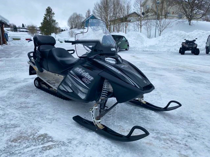 Ski-doo gtx 550 – perfekt för tur, fiske & fjällmys