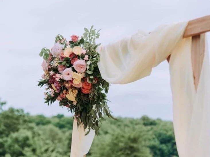 Wedding arch / bröllopsbåge