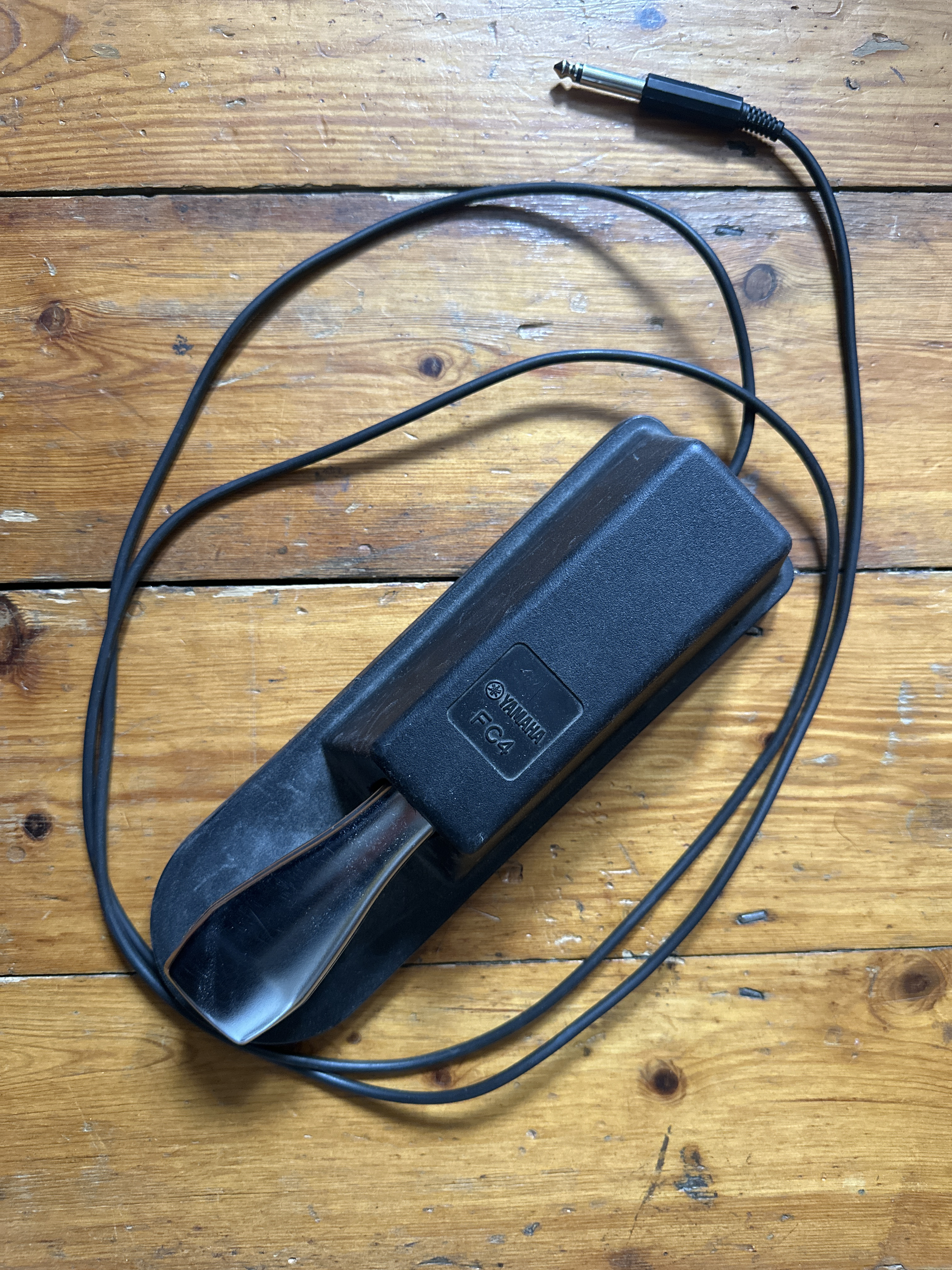 Yamaha fc4 keyboard/piano sustain pedal 