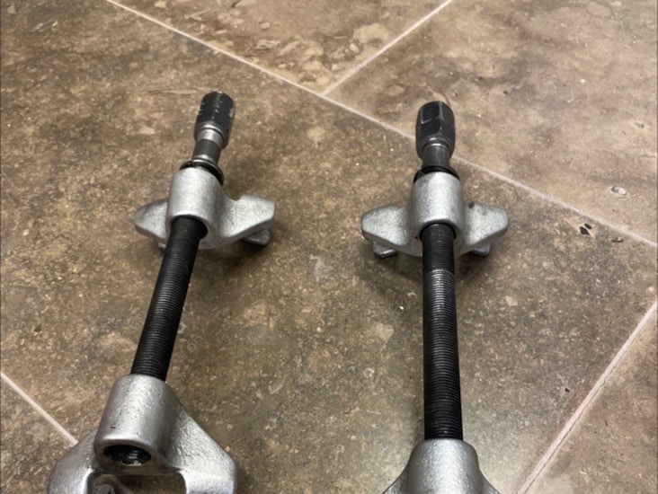 Kraftig fjäderspännare 2st