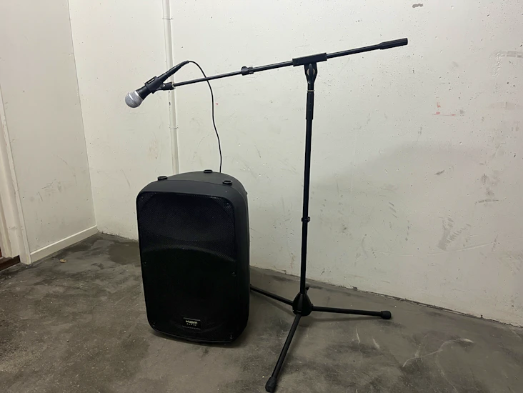 Högtalare och mick. karaoke, trubadur eller talhållar-kit