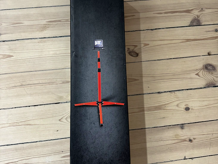 Bygglampa på 1700lm på stativ